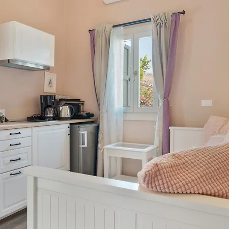 No 4 One Bedroom Nautilus Sými